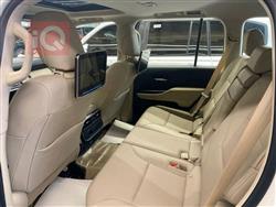 تۆیۆتا لاند کروزەر